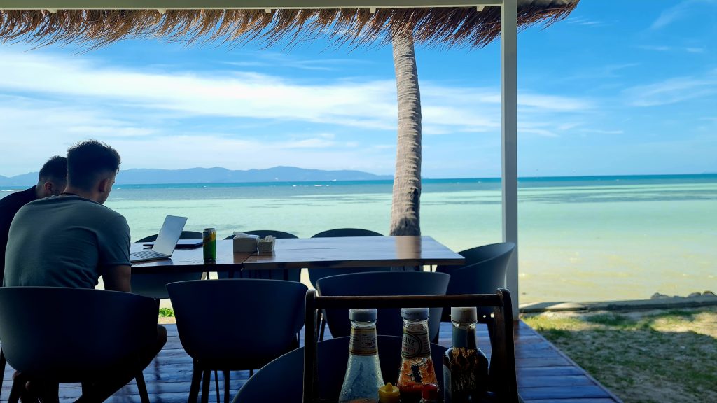 Travel Jobs Opportunities - Nomad jobs in Koh Phangan