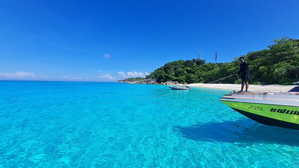 Similan Islands, one of your must-try travel experiences