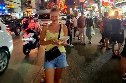 Bangkok, Thailand, eating street food to save money